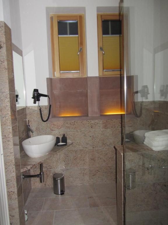 Exklusive Gaestezimmer Landau Landau in der Pfalz Bilik gambar