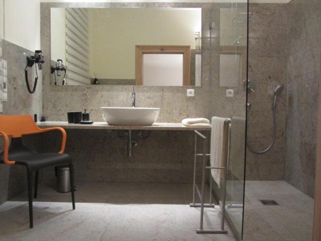 Exklusive Gaestezimmer Landau Landau in der Pfalz Luaran gambar